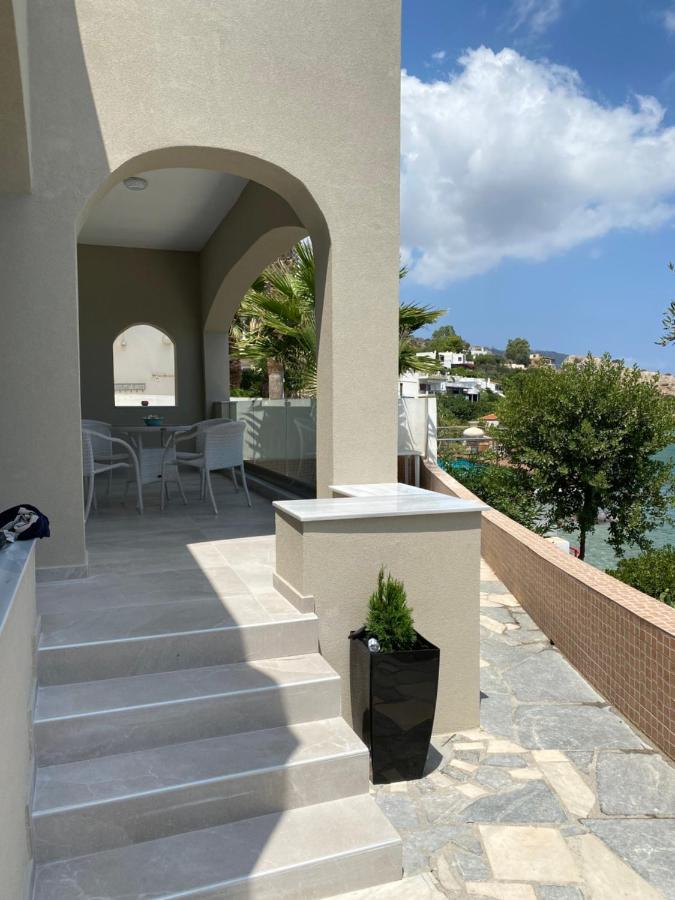 Ferienwohnung Beautiful House In Front Of The Sea Gazi Exterior foto