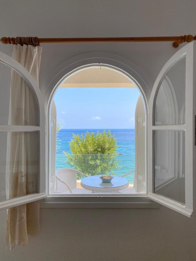 Ferienwohnung Beautiful House In Front Of The Sea Gazi Exterior foto